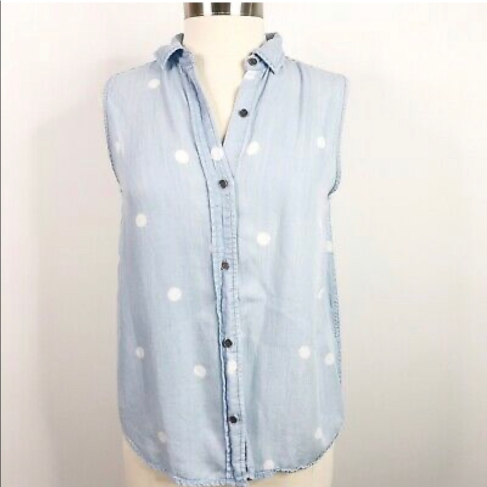 BeachLunchLounge Polka Dot Sleeveless Button Down